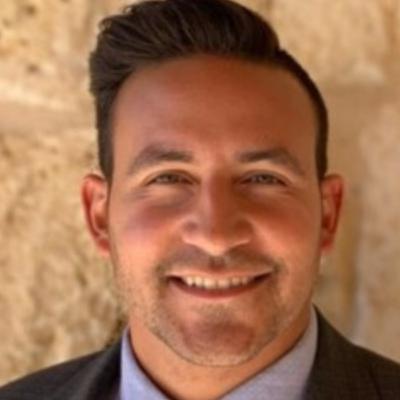 Adam Torres interviews Evihn W. Vaszily, Sr. Product Marketing Manager at AVID Center and Host of Mindfulness Happy Hour Podcast