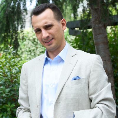The Iran War and The Organization of Turkic States. Talking with geopolitical strategist and national security expert Alp Sevimlisoy. The Iran War and The Organization of Turkic States. Talking with geopolitical strategist and national security expert Alp Sevimlisoy.