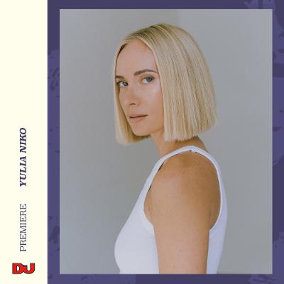 Premiere: Yulia Niko ‘So In Love With You’