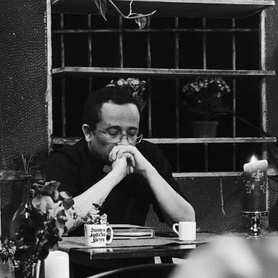 Em meio às incertezas, um Deus que não muda| Diác. Elias Valentin