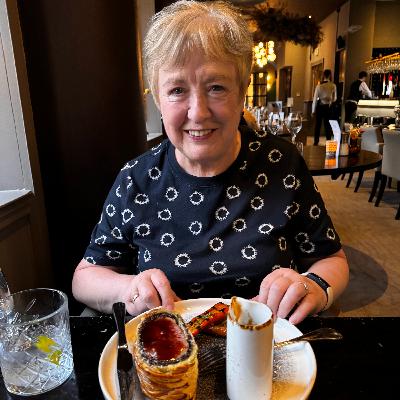 A week at the Clinic: S1 E8 -Laser Light and Lasting Change – Anne Penman on Smoking Cessation and Wellbeing