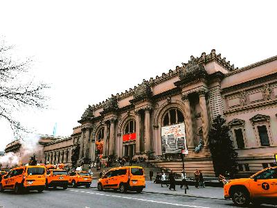 New York: Metropolitan Museum of Art Audio Tour with the Central Park Stroll