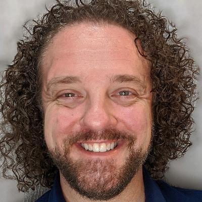 Episode 2 - Not meeting Kevin Smith, A little Starfox, and a whole lot of PORTAL featuring Charles schoenherr