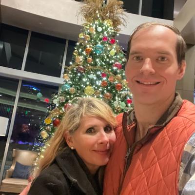 Is Seasonal Dating Ever Worth It? Elegant Wisdom for the Holidays
