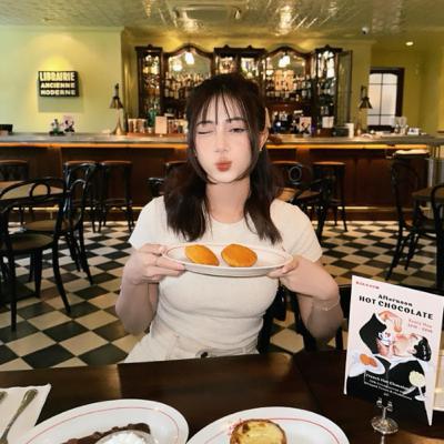 semoga bisa lebih dekat dengan kebahagiaan.