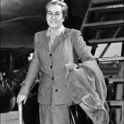 Gabriela Mistral poeta y escritora notable de la literatura Chilena
