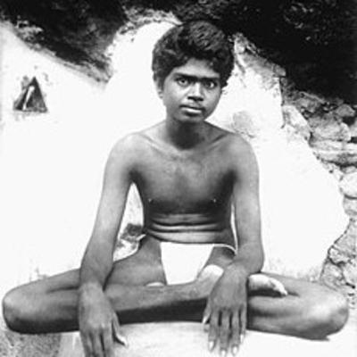 Who am I? (a reading of Sri Ramana Maharshi's powerful teachings)