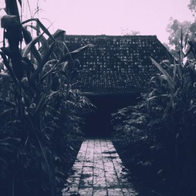 Penghuni Lain Di Antara Kami // Eps 1.