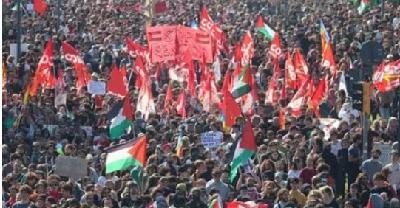Roma: corteo per lo sciopero da piazza Indipendenza a Barberini (1/2: Prima corrispondenza da piazza Indipendenza)