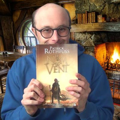 Au Coin du Feu #112 - Le Nom du Vent, Chronique du Tueur de Roi de Patrick Rothfuss Au Coin du Feu #112 - Le Nom du Vent, Chronique du Tueur de Roi de Patrick Rothfuss