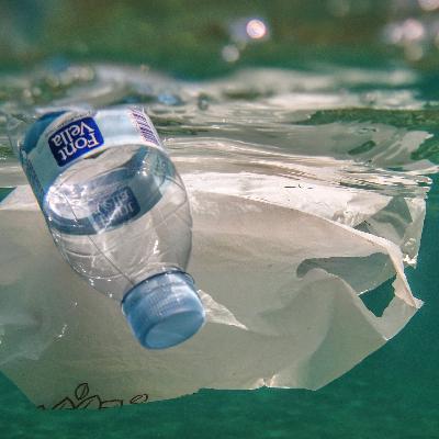 UN-Verhandlungen auf der Kippe - Warum manche Länder am Plastik kleben