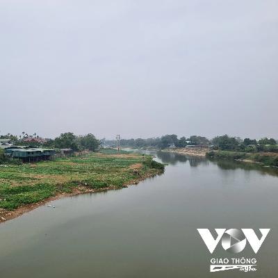 Phúc Sơn, Hà Nội: Thấp thỏm nỗi lo khi sông Đáy đổi màu Phúc Sơn, Hà Nội: Thấp thỏm nỗi lo khi sông Đáy đổi màu