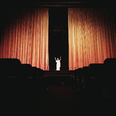 Alles Superfrauen? - Wie man als Mutter am Theater besteht