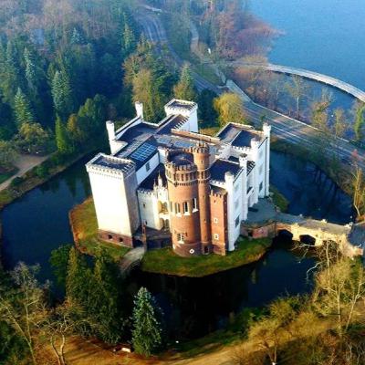 Perły polskiej architektury. Kórnik - stary zamek w neogotyckim kostiumie.