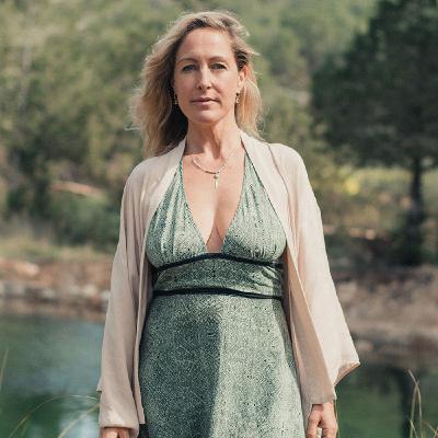 S2 Ep16: How regenerative retreats are becoming the best option for a wellness escape with Larah Davis