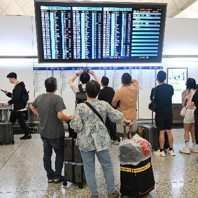 Hong Kong braces for super typhoon