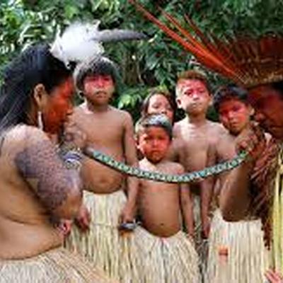 משחקות באש תחת אש - שבט ה Yawanawa מהאמזונס