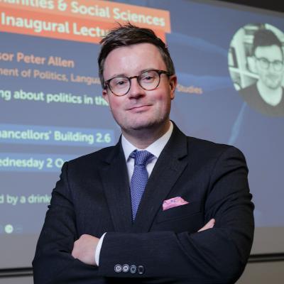 The politician as one of us The politician as one of us