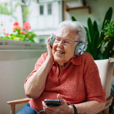 „Bei Anruf Kultur“: Wie Telefonführungen Einsamkeit vertreiben