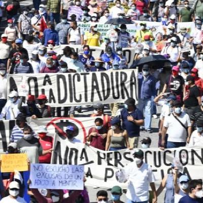 148. El Pájaro Sin Fronteras (21): El Salvador. Militarización y propaganda