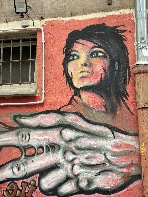 DiePodcastin im DuolingoSexismus: Isabel Rohner & Regula Staempfli über sexistisches Sprachelernen, ComputerStat-Bias, Nelly Sachs, Katarsponsoring für Deutsche Medien, Selbstbestimmungsgesetz revisited.