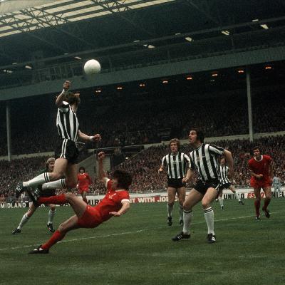 The League Cup Final (Feat. Laurence McKenna)