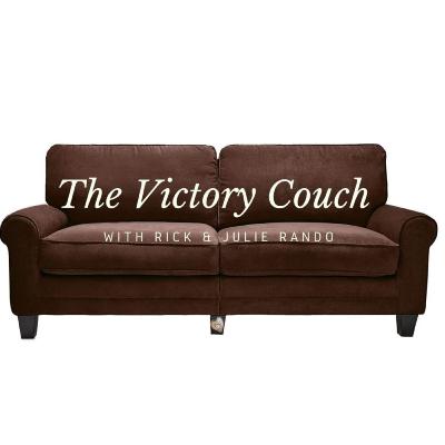 S4: Episode 3 – about election season and friendships, gift preferences, what to pack for college, and hypothetical celebrity double dates