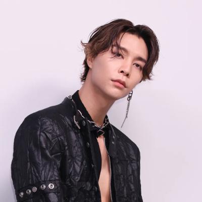 NCT 127 Kpop boy band member Johnny fashion Paris week, wattpad fanfiction BTS Dirty Deeds