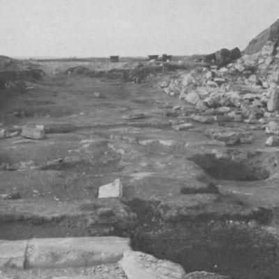 S8 Ep422: Professor Eve McDonald covers Carthaginian religion, including the controversial Tophet child sacrifices, and Hanno the Navigator's legendary exploration of the African coast expanding Punic knowledge of the world.