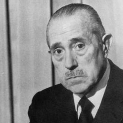 #144 - Franco ha muerto