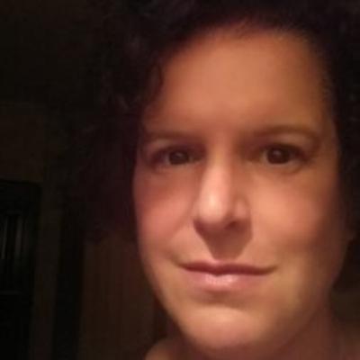 135 - 🎙 A Founder in Social Entrepreneurship and Community - Alice Layton