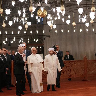 Pope Leo in turkey: Pontiff visits Istanbul’s Sultanahmet mosque