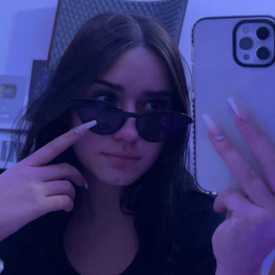 Lola Tomaszeuski - Trilogia de Preguntas T1 E6