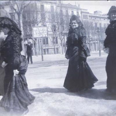 CBS EYE ON THE WORLD WITH JOHN BATCHELOR  THE SHOW BEGINS IN THE DOUBTS ABOUT THE HAMAS DEAL...    10-9-25   FIRST HOUR  9-915  The Genesis of Hamas, the Failure of "Land for Peace," and Theological Jihad  Cliff May discussed the failure of the "land for