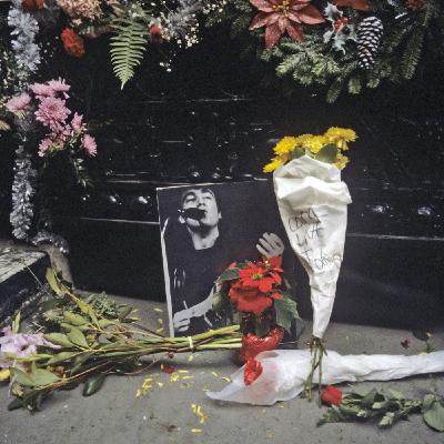 La mort au bout du trottoir, les dernières heures de John Lennon…
