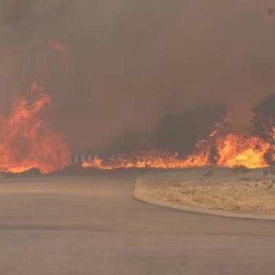 Bushfire threatens lives and property in WA on first day of summer
