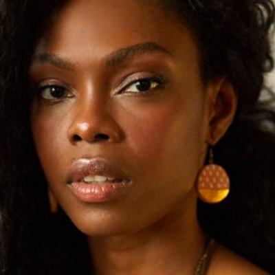 Entrevista com a cantora e compositora Xênia França Entrevista com a cantora e compositora Xênia França