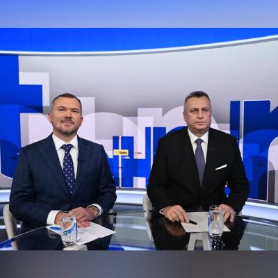 Na telo (16. 11.): Andrej Danko (SNS) a Viliam Karas (KDH) Na telo (16. 11.): Andrej Danko (SNS) a Viliam Karas (KDH)