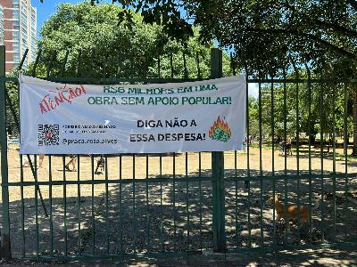 Reforma de praça da Vila Mariana opõe 'pais de pets' e jogadores de rugby