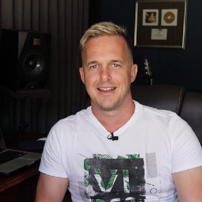 "You Are Not Alone" - Verse of the Day Podcast 11 (Heinz Winckler) "You Are Not Alone" - Verse of the Day Podcast 11 (Heinz Winckler)