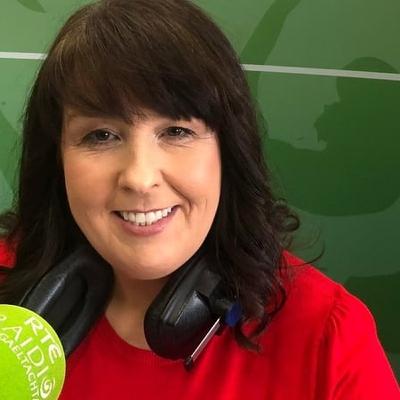 Maighréad Uí Annluain ó Sheomra na Nuachta.