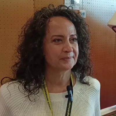 MED BED CVIL. Entrevista a Yolanda y José en Feria Magic por TV CABRERA