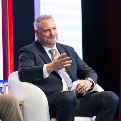 Policing the Metaverse