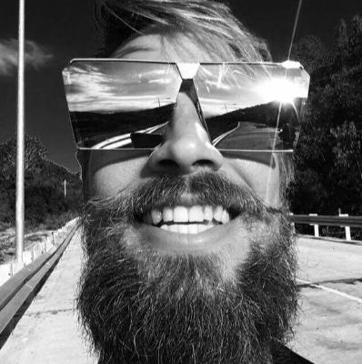 Digital nomad & globetrotter Tanner Wells Digital nomad & globetrotter Tanner Wells