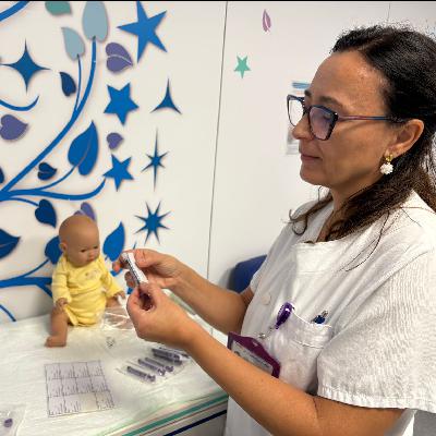 Entrevistamos a Sara Fernández, matrona del Hospital Universitario de Fuenlabrada, sobre los talleres de lactancia