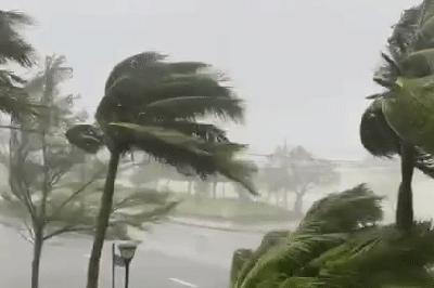 Bản tin sáng 5/11: Bão Kalmaegi vào Biển Đông thành bão số 13, giật cấp 16 Bản tin sáng 5/11: Bão Kalmaegi vào Biển Đông thành bão số 13, giật cấp 16