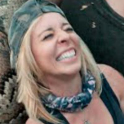 Mulher dorme com Cobra Píton, mas não sabia que seria devorada