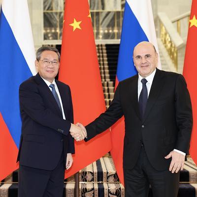 Chinese premier pledges closer cooperation with Russia