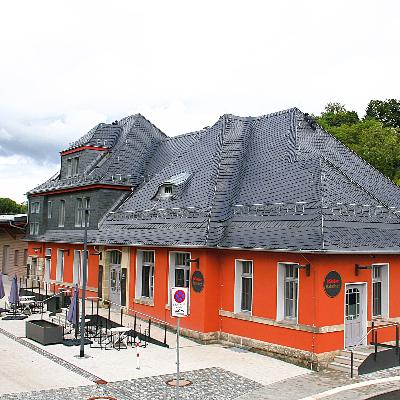 Vom Mauerblümchen zum Glanzstück - ein Kleinstadt-Bahnhof wird saniert und mit Leben gefüllt