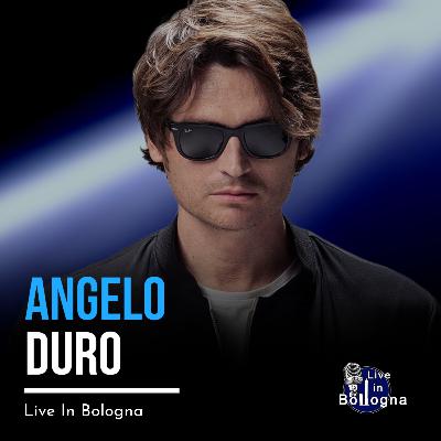 Angelo Duro: “Non sono fan di me stesso. Il teatro mi hai insegnato come pagare mutuo e bollette”